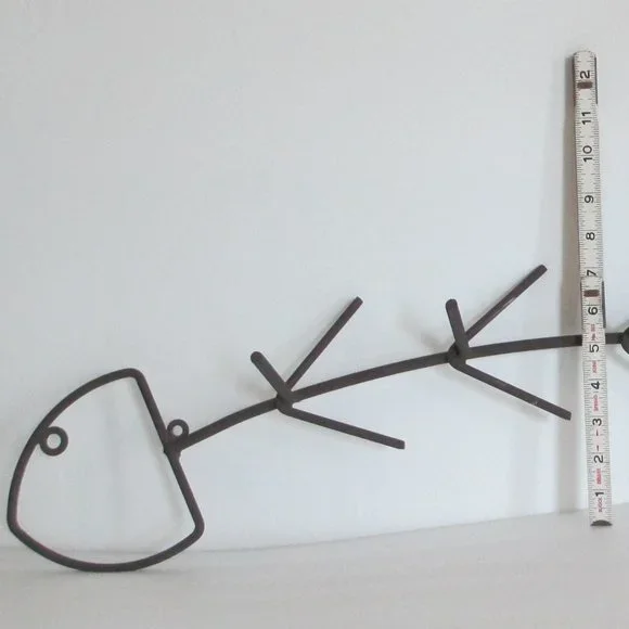 RUSTIC WROUGHT IRON COAT HOOKWALL RACK